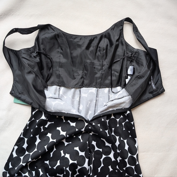 Jones Wear Dress Black White Polka Dot Cotton Blend Fit Flare Size 4 (S) NWT - Picture 11 of 14
